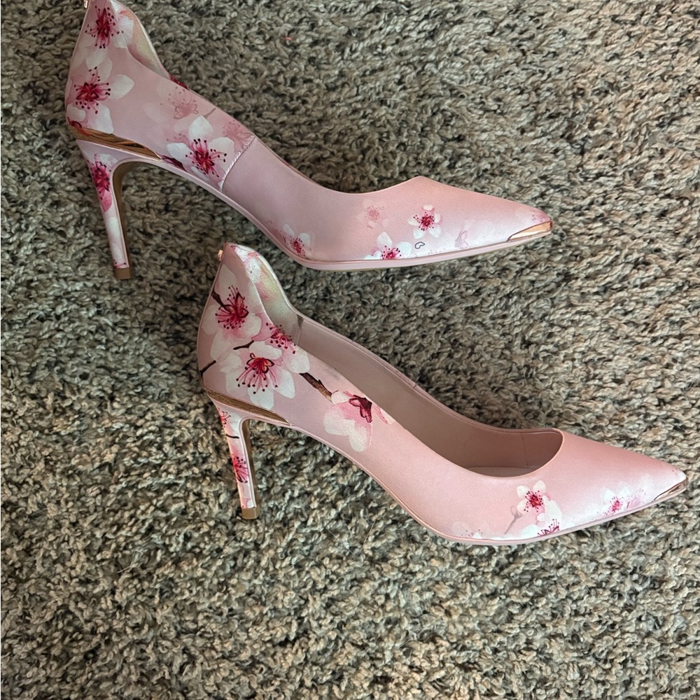 Ted Baker London Pink Floral Satin Pointed Pumps with Gold Trim